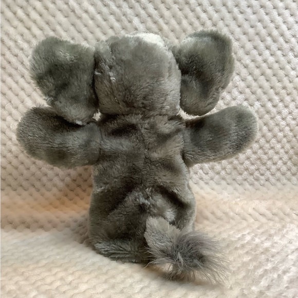 Animal Adventure Elephant Puppet 9 inch 2014 - Picture 4 of 9